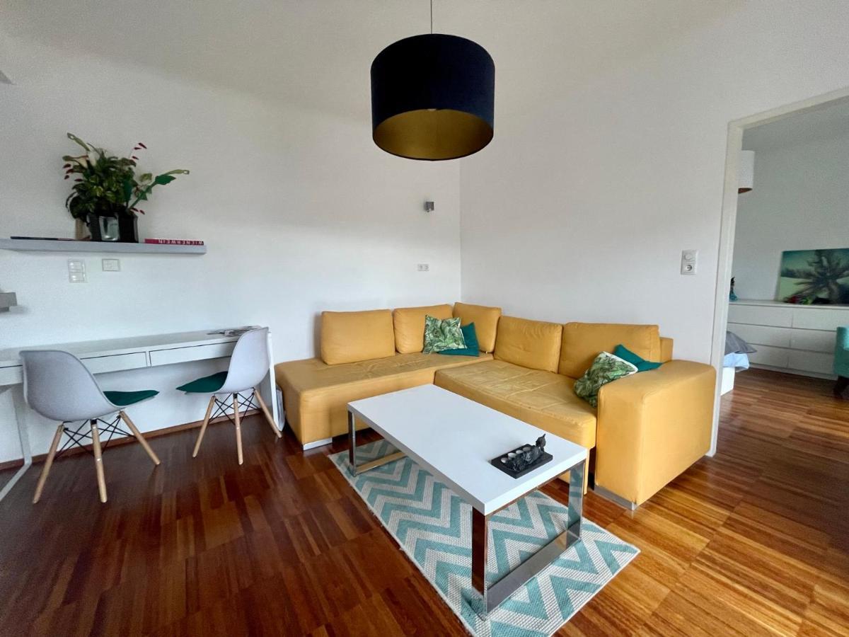 Cosy Flat With Huge Terrasse! Long Or Shortterm Apartment Vienna Exterior photo